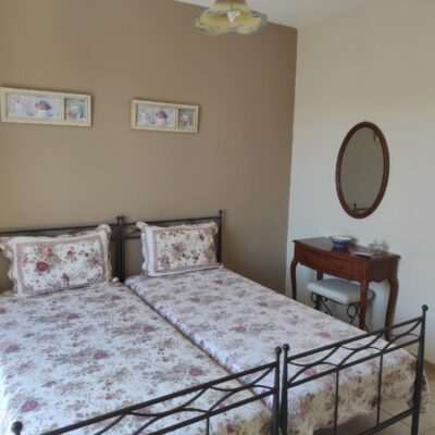 B2 Room